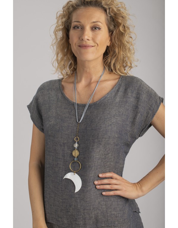 PENDENTIF LUNE NACRE FINE AVEC CORDON SOYEUX