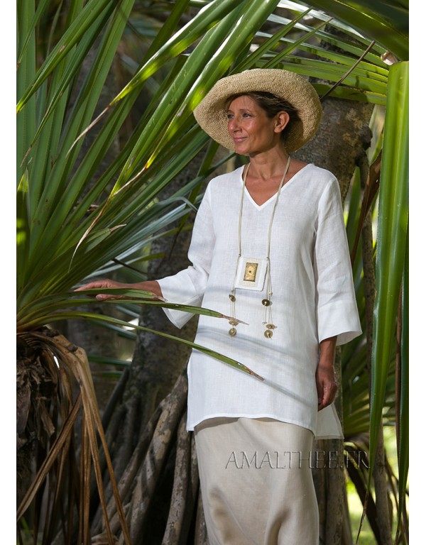 White summer linen tunic with sleeves