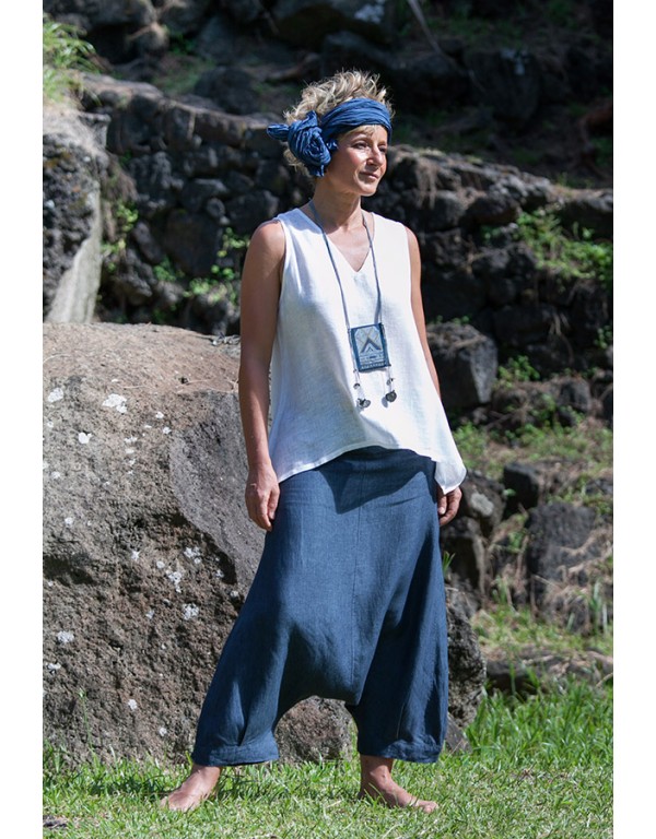 Women's sumer time apparel: white linen gauze little Top and sarouel pants