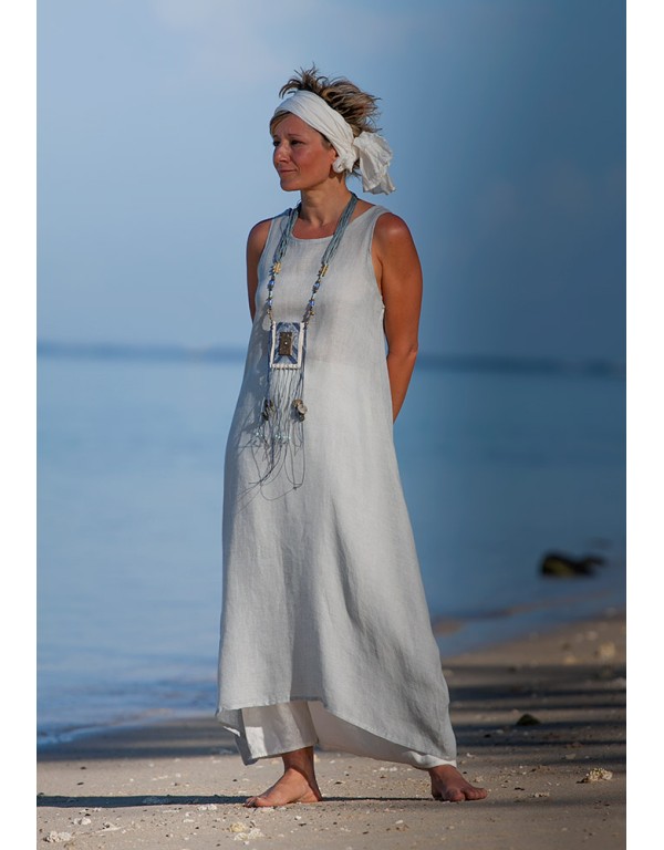 Blue linen gauze tunic with an off white harem-pant
