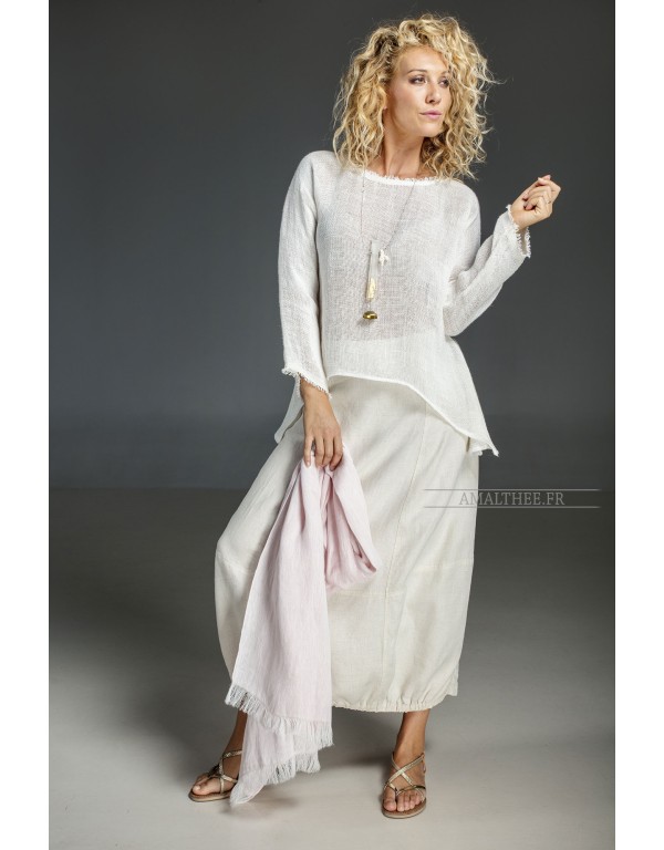 White knit linen top Joker match perfectly with our  stonewashed light pink linen skirt Zoé