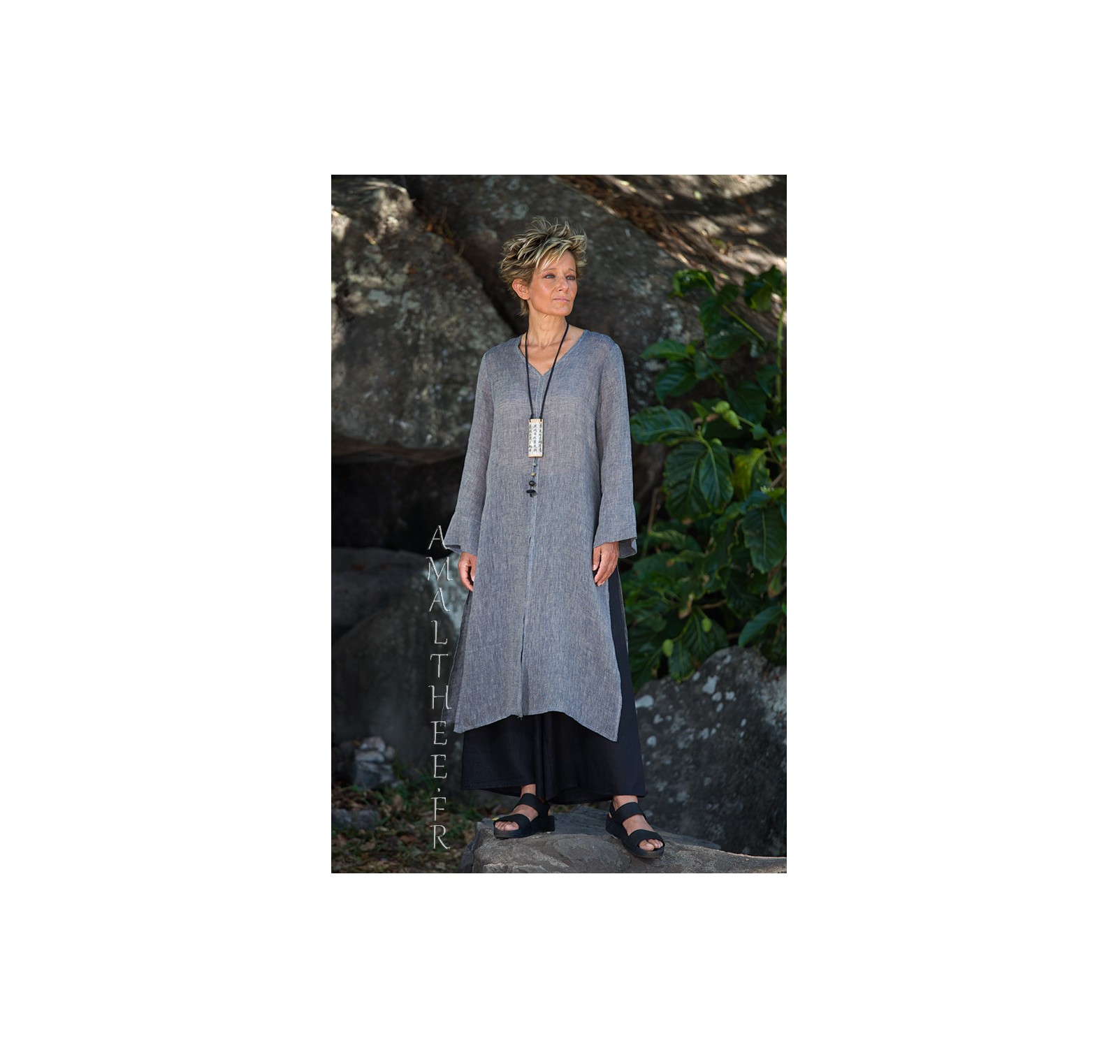 Asian style lovers: side slit charcoal linen gauze tunic Aozai