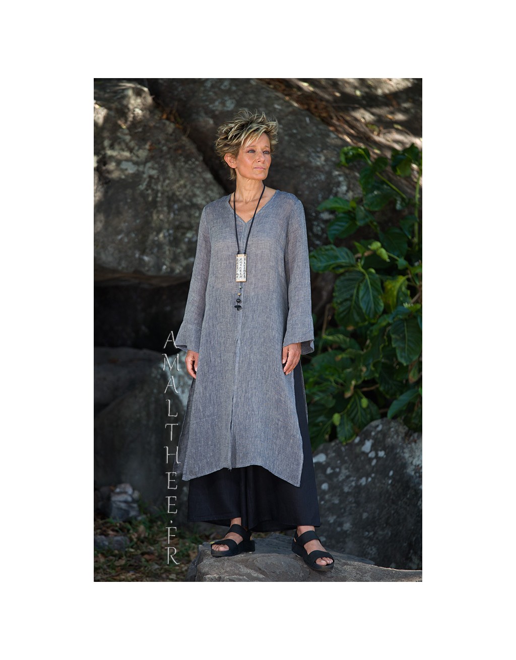 Asian style lovers: side slit charcoal linen gauze tunic Aozai