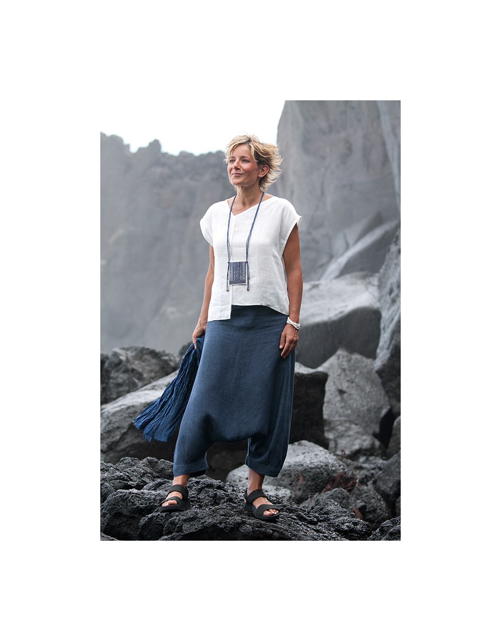 white linen asymmetrical"Square" Top and blue denim sarouel/skirt