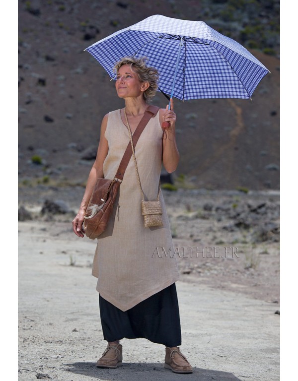 Summer outfit: beige linen flax long tunic with black sarouel