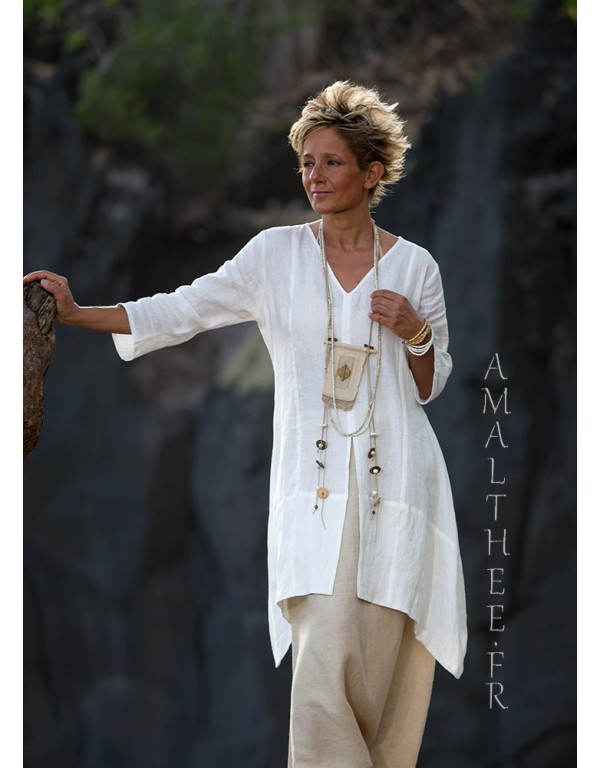 Our natural white linen shirt EmilieTHE must have of this summer!