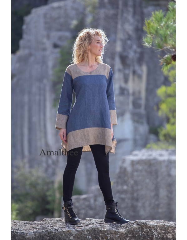 Two-tone Elisa t tunic short two-tone denim blue / taupe version over black jeggings or linen pants
