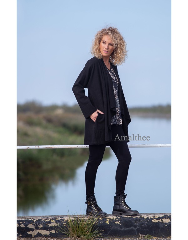 Lise coat in black wool linen with drape on the front with the unstructured Alaya tunic and black jeggings