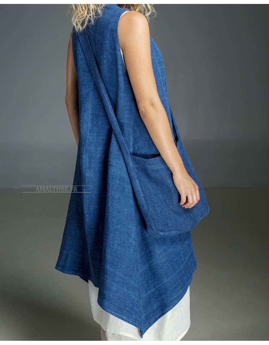 Gilet en lin bleu indigo Sapa Gilet en lin bleu indigo Sapa